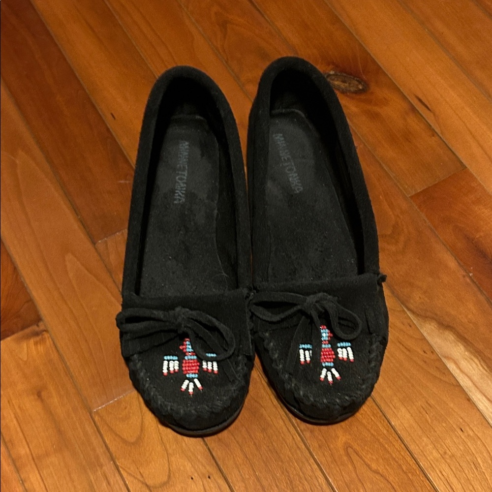 Minnetonka Black Mocassin Flats with Beaded Design